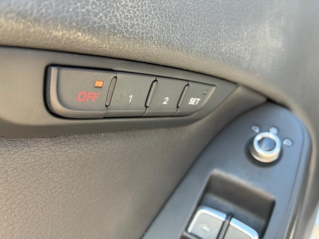 Audi A4 2.0T Sedan quattro Tiptronic 2013