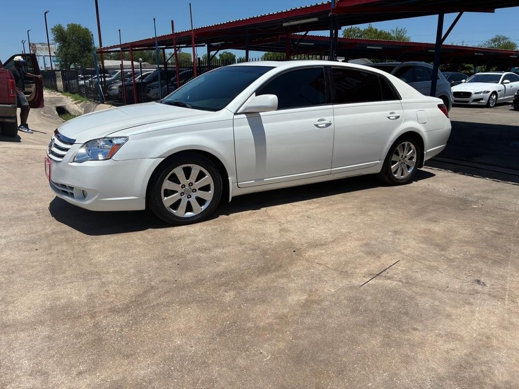 Toyota Avalon XL 2006