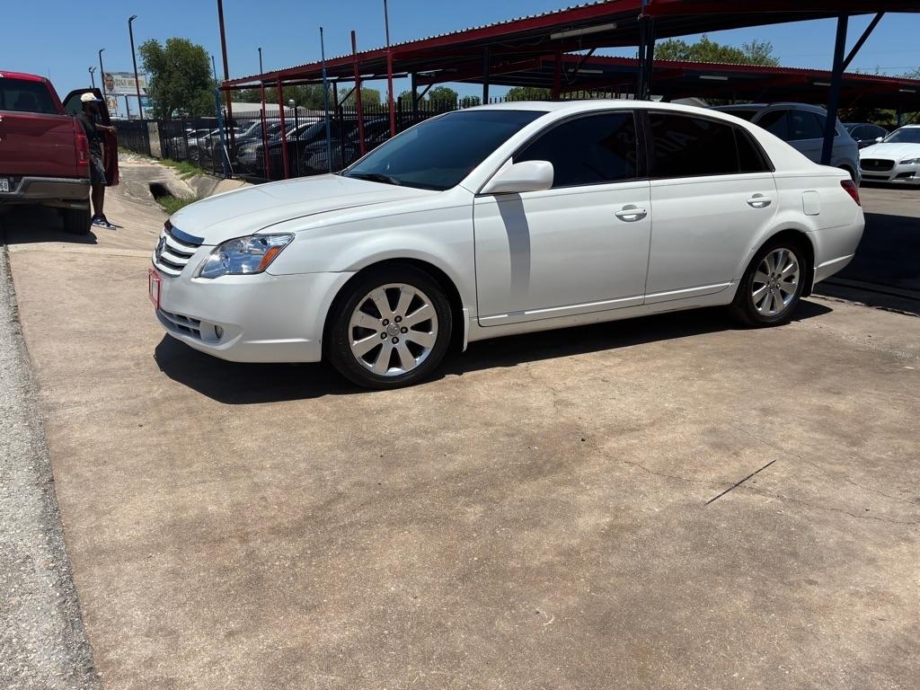 Toyota Avalon XL 2006
