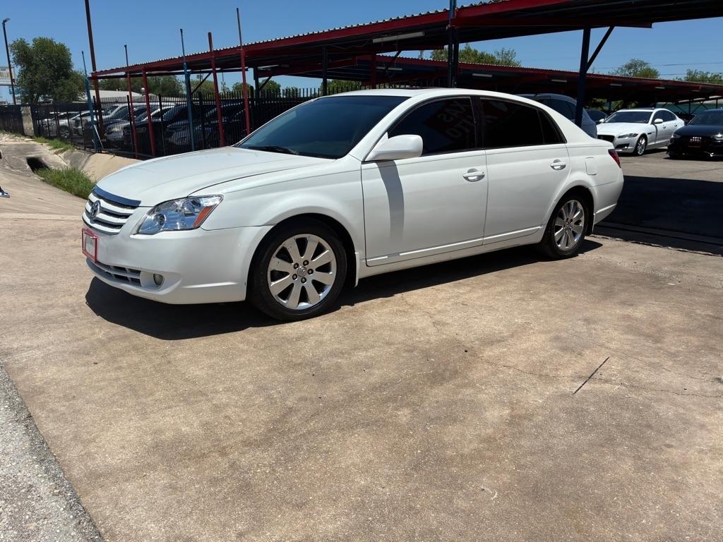 Toyota Avalon XL 2006