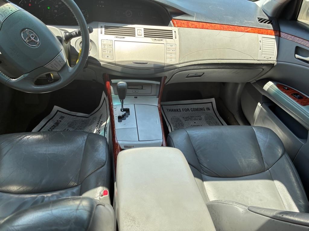 Toyota Avalon XL 2006