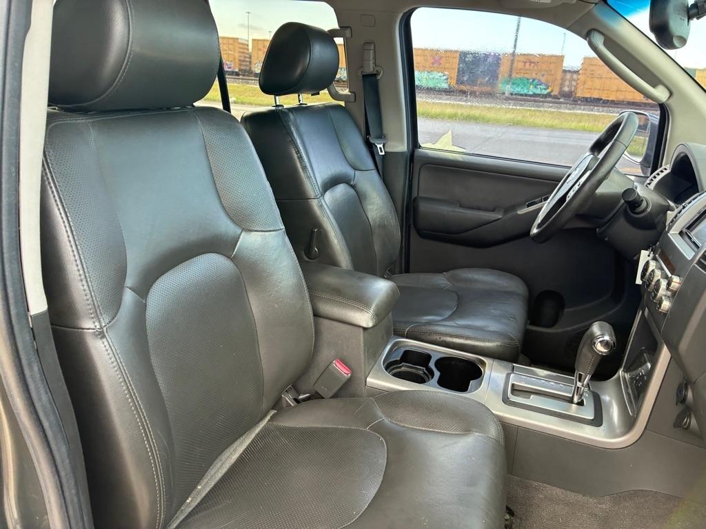 Nissan Pathfinder LE 2WD 2005