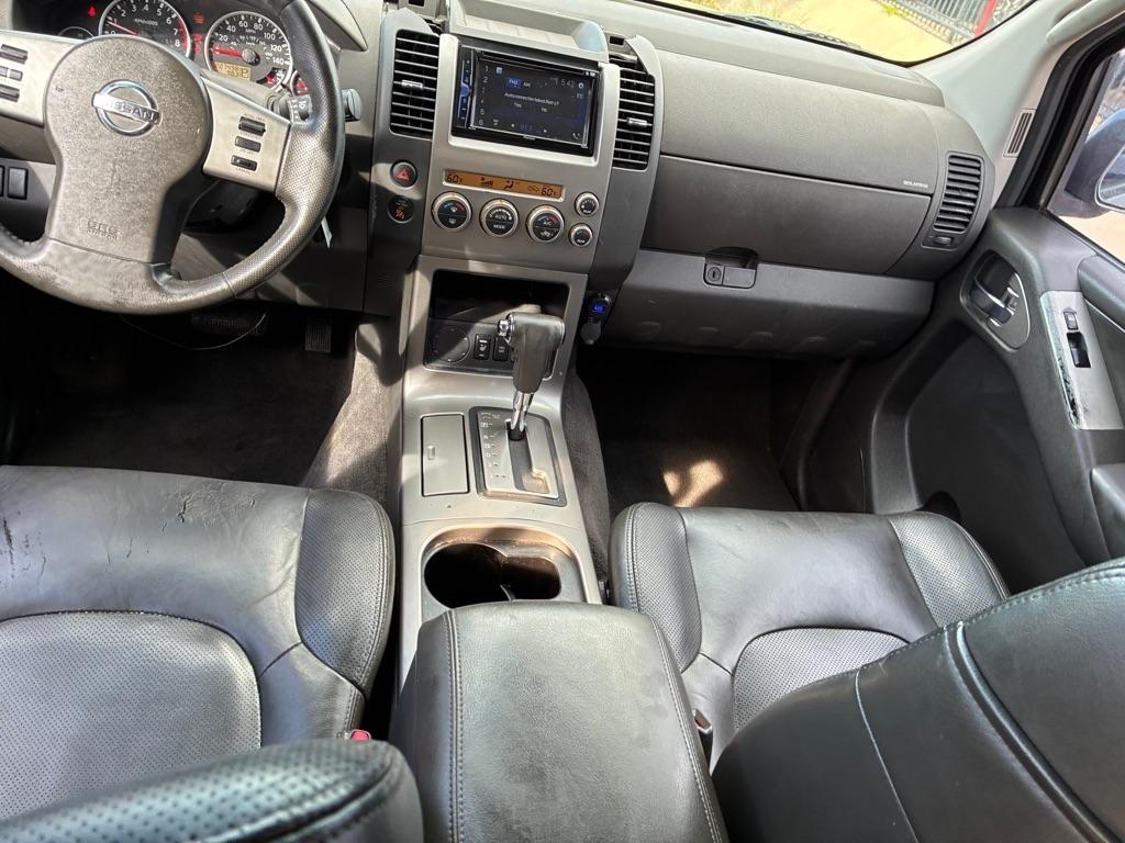 Nissan Pathfinder LE 2WD 2005