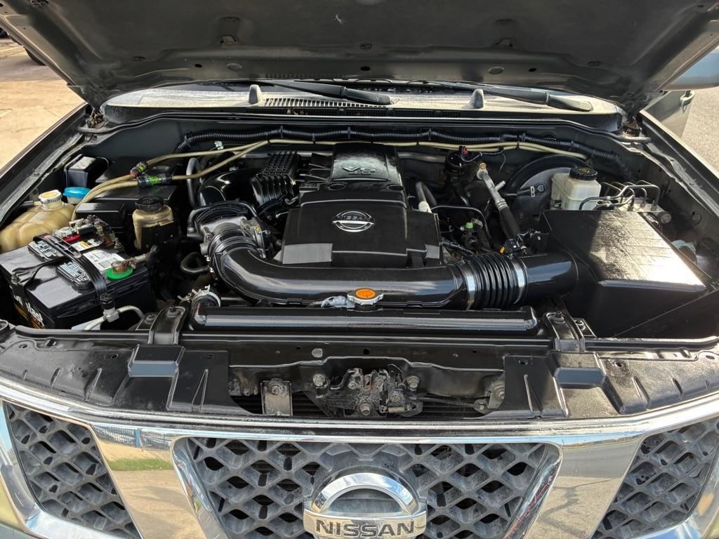 Nissan Pathfinder LE 2WD 2005