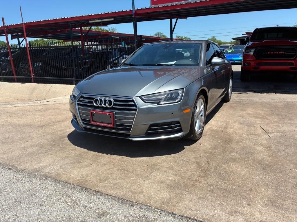 Audi A4 2.0T Premium quattro Sedan 2017