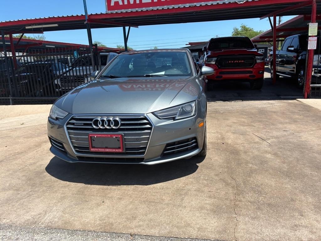 Audi A4 2.0T Premium quattro Sedan 2017