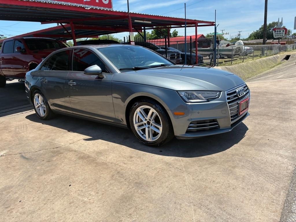 Audi A4 2.0T Premium quattro Sedan 2017