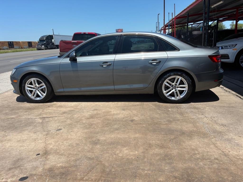 Audi A4 2.0T Premium quattro Sedan 2017