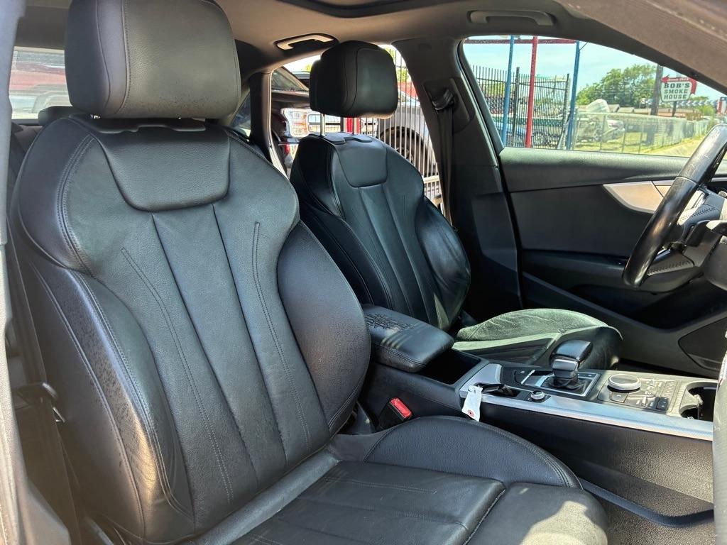 Audi A4 2.0T Premium quattro Sedan 2017