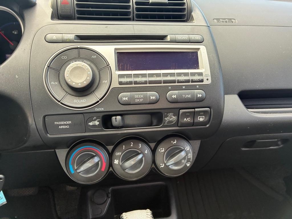 Honda Fit 5-Speed AT 2007