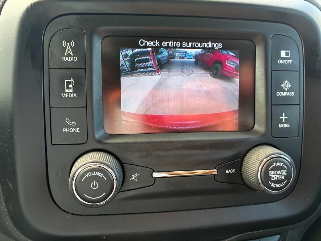 Jeep Renegade Latitude FWD 2015