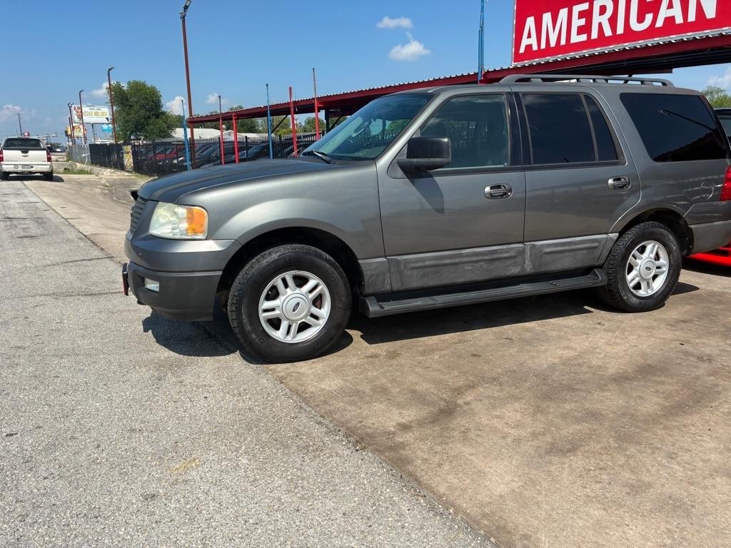 Ford Expedition XLT 4WD 2005
