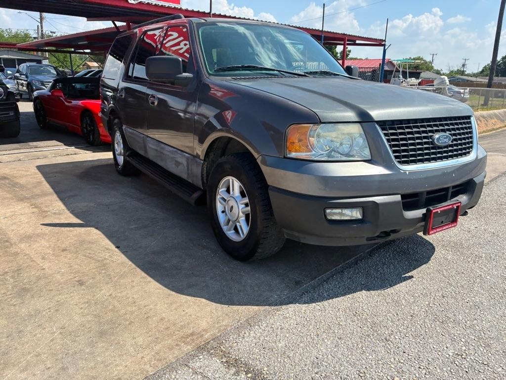 Ford Expedition XLT 4WD 2005