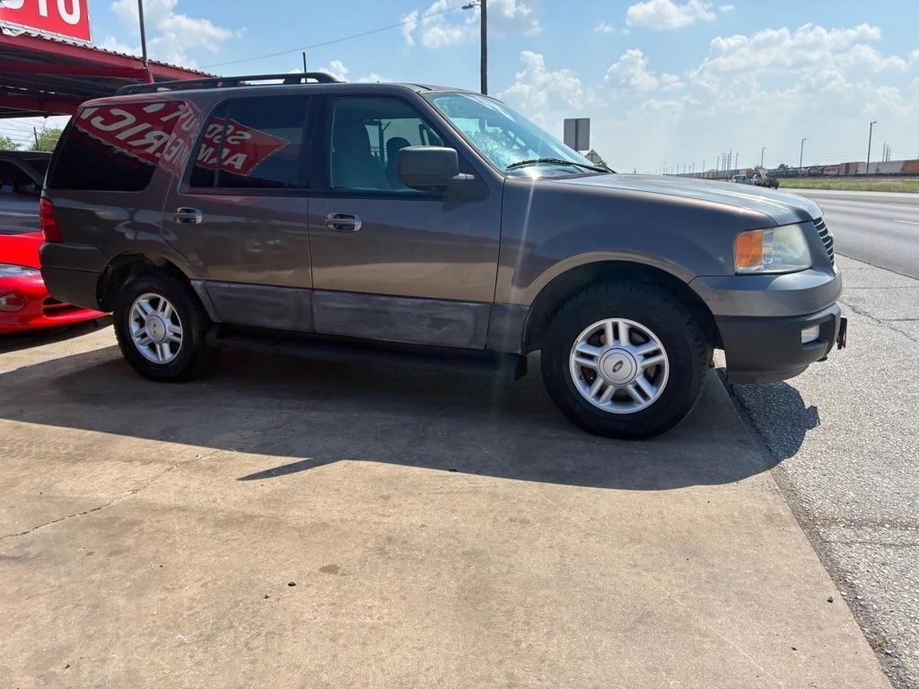Ford Expedition XLT 4WD 2005