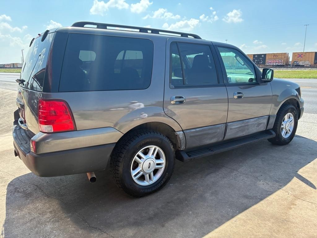 Ford Expedition XLT 4WD 2005