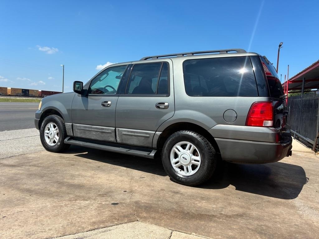 Ford Expedition XLT 4WD 2005