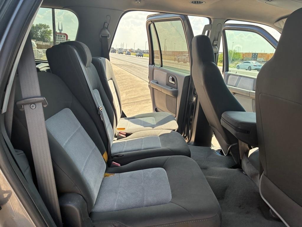 Ford Expedition XLT 4WD 2005