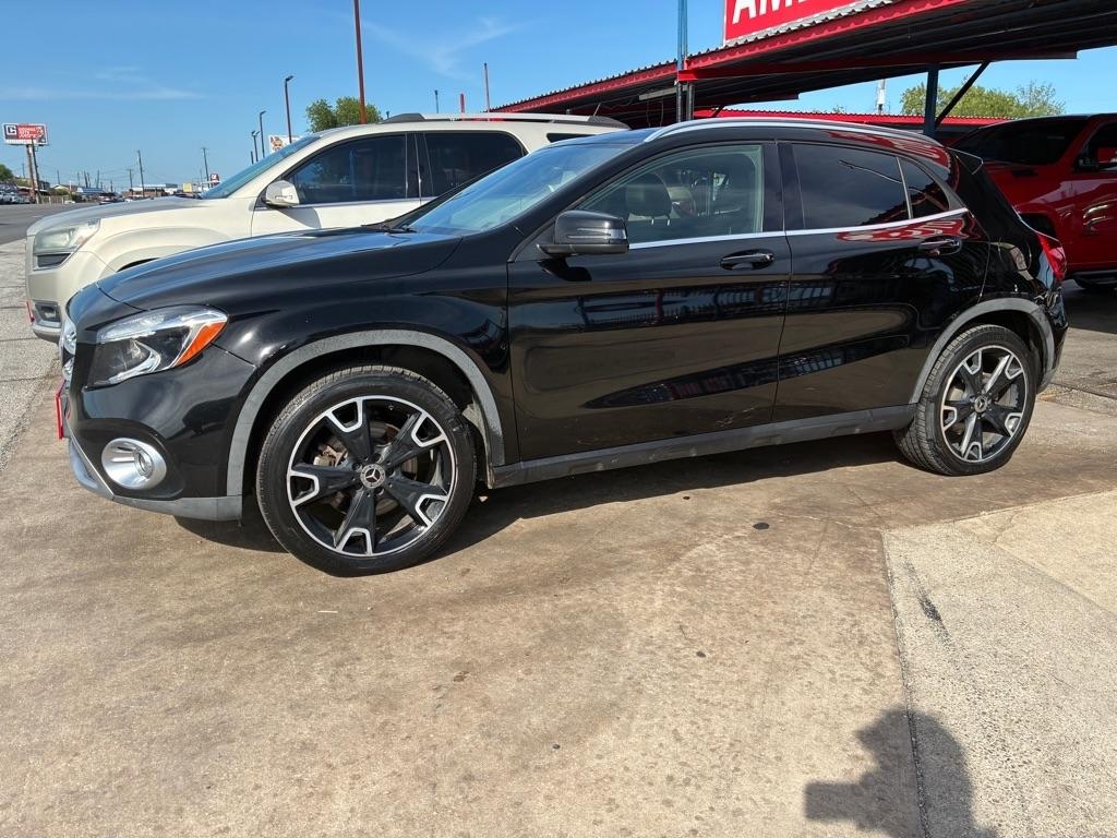 Mercedes-Benz GLA-Class GLA250 2018