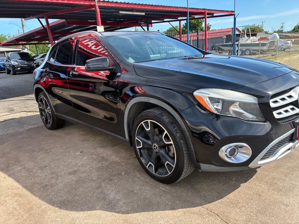 Mercedes-Benz GLA-Class GLA250 2018