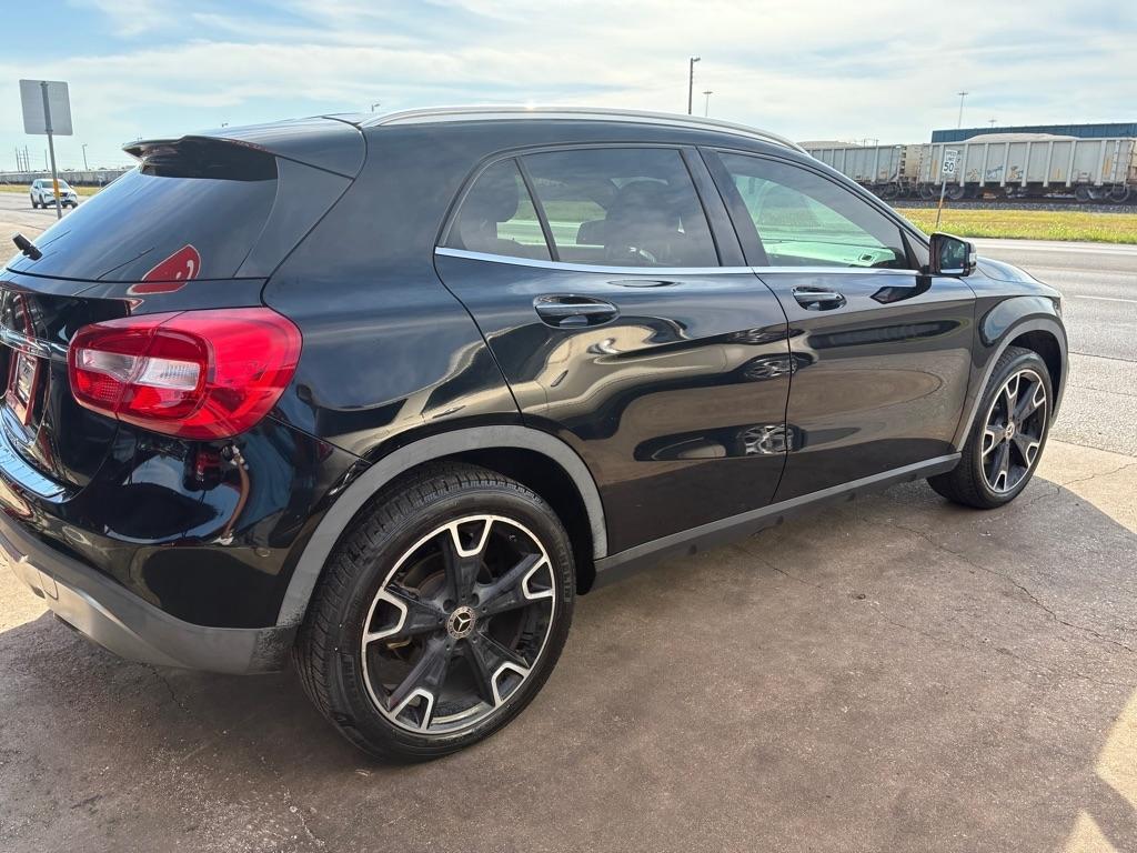 Mercedes-Benz GLA-Class GLA250 2018