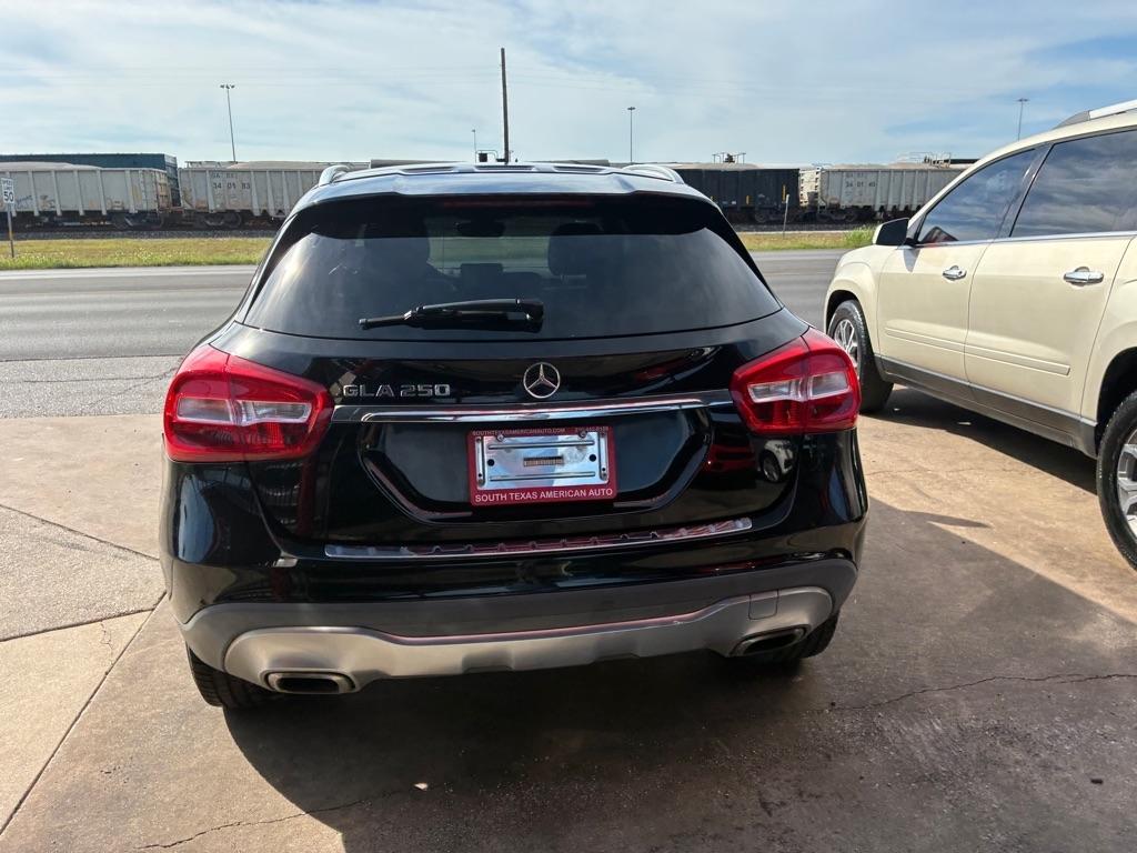 Mercedes-Benz GLA-Class GLA250 2018