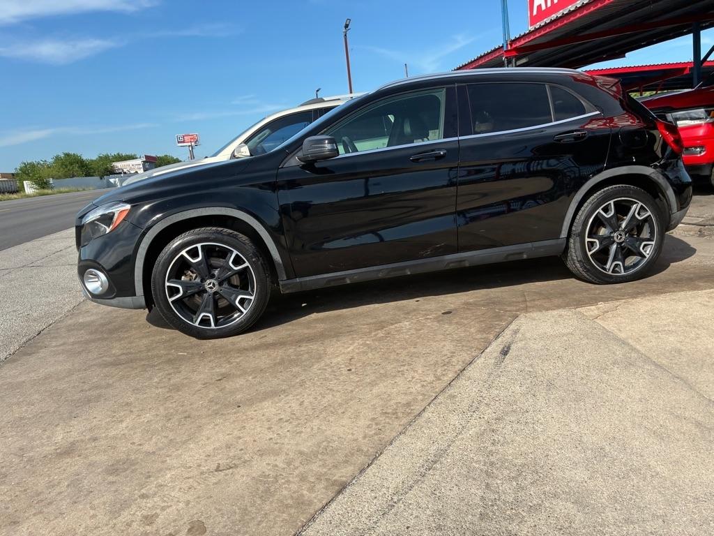 Mercedes-Benz GLA-Class GLA250 2018