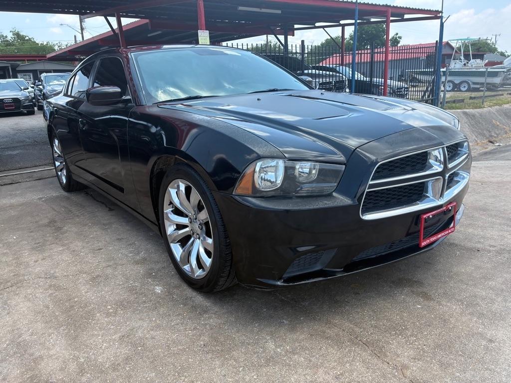 Dodge Charger SE 2012