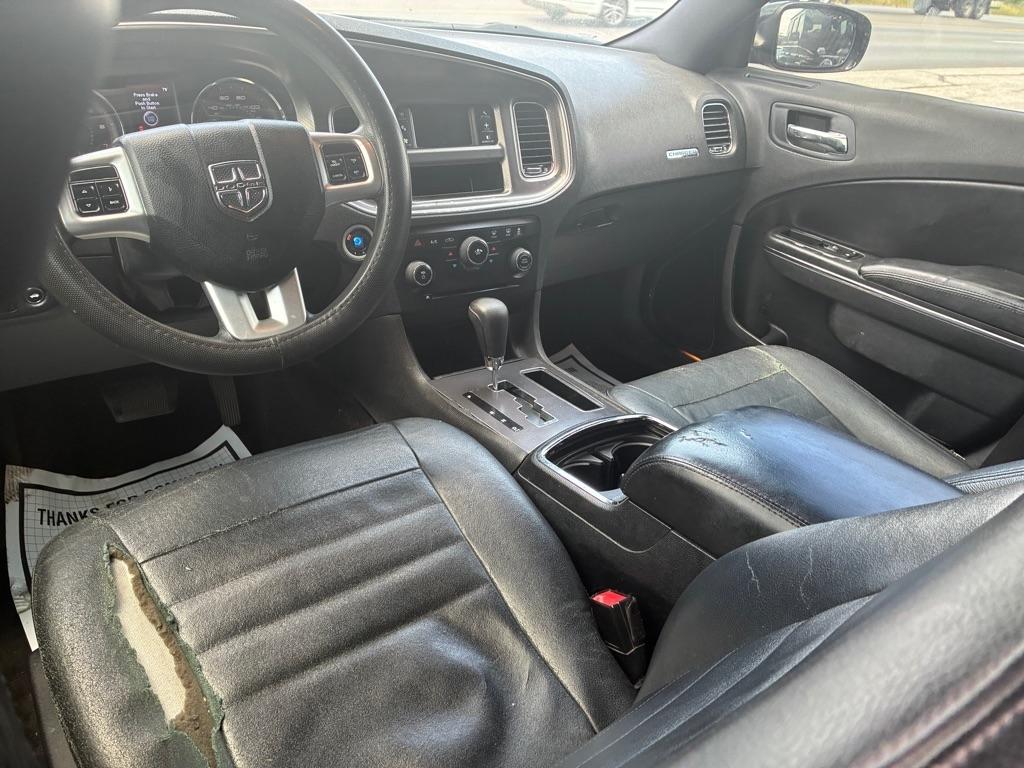 Dodge Charger SE 2012