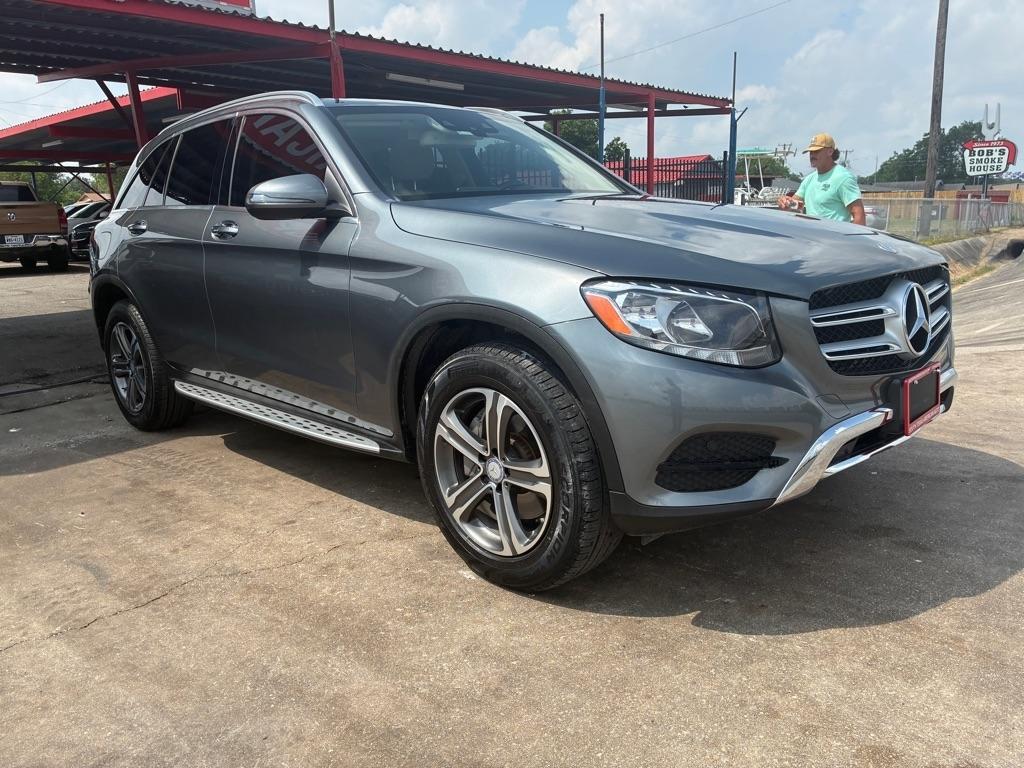 2017 Mercedes-Benz GLC-Class GLC300