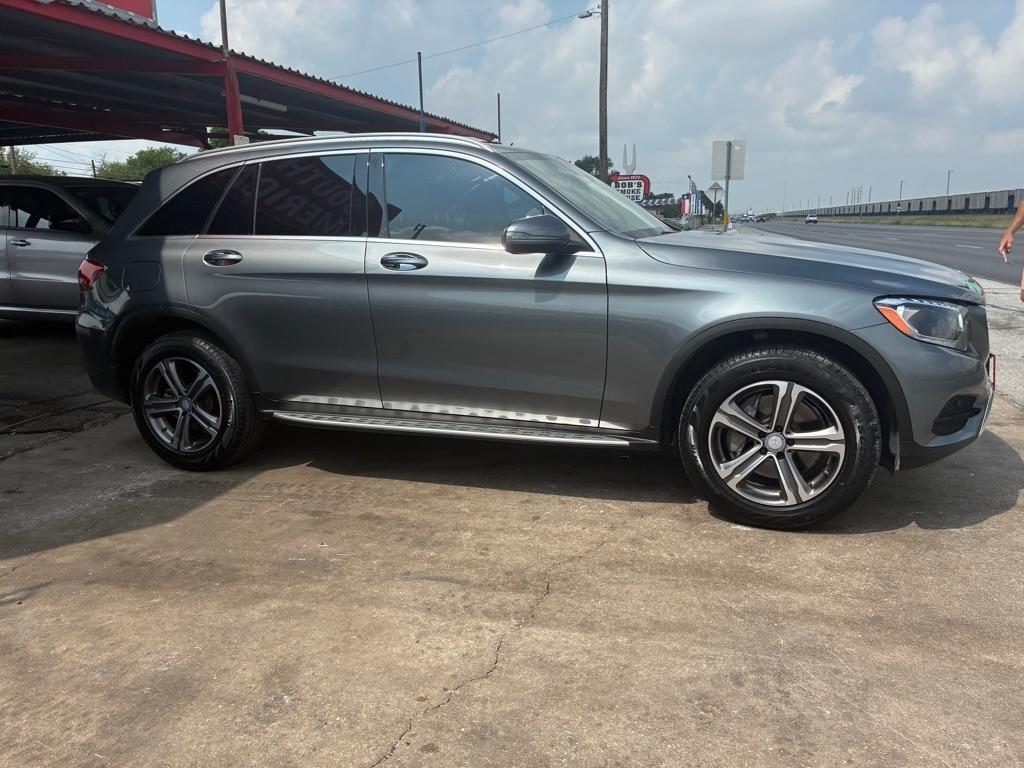 Mercedes-Benz GLC-Class GLC300 2017