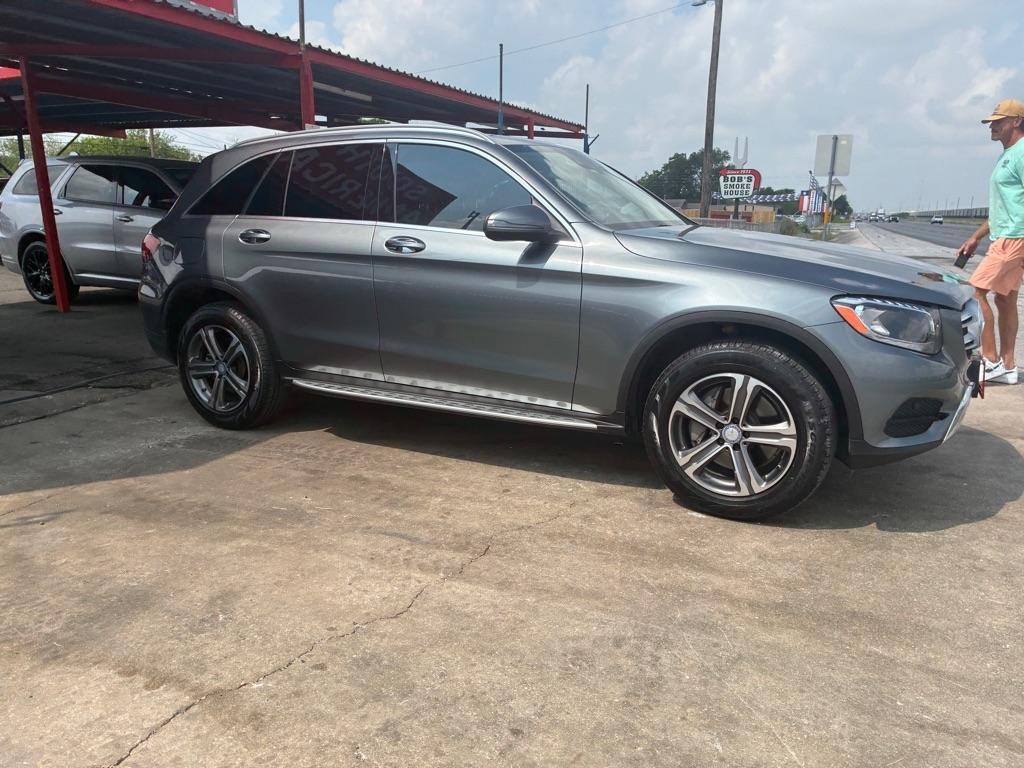 Mercedes-Benz GLC-Class GLC300 2017