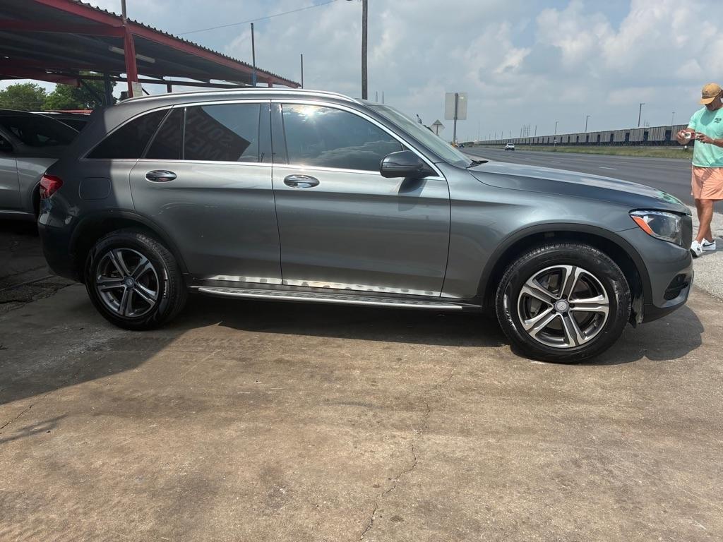 Mercedes-Benz GLC-Class GLC300 2017