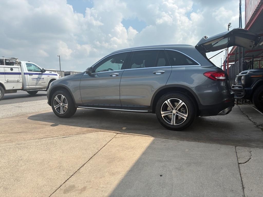 Mercedes-Benz GLC-Class GLC300 2017