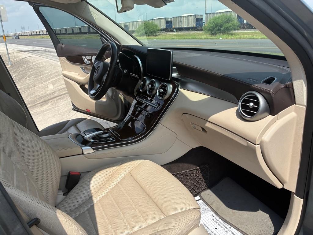 Mercedes-Benz GLC-Class GLC300 2017