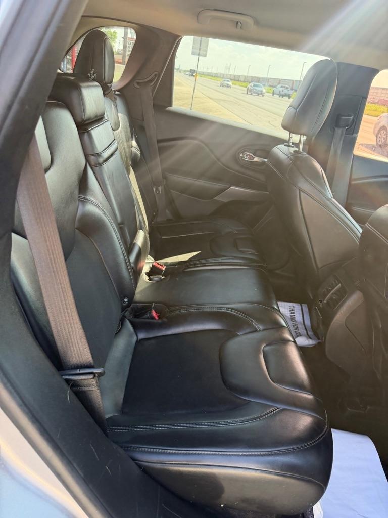 Jeep Cherokee Latitude Plus FWD 2019