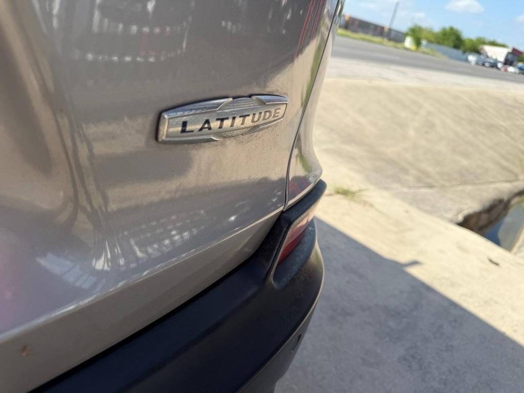 Jeep Cherokee Latitude Plus FWD 2019