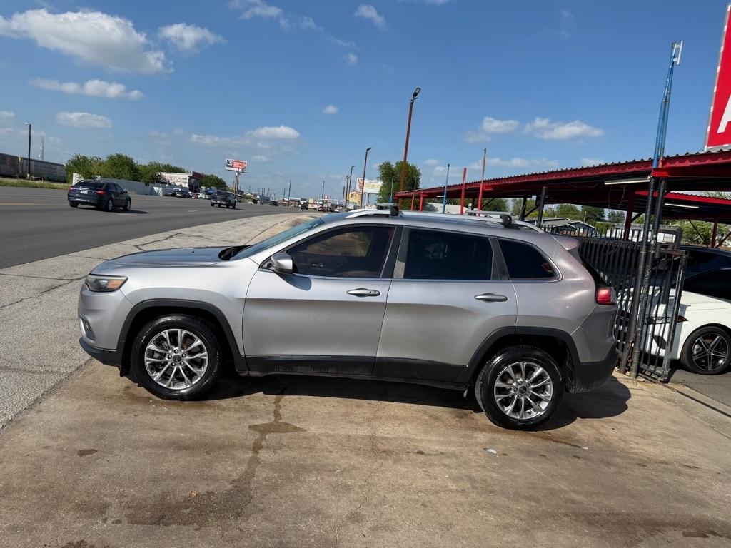 Jeep Cherokee Latitude Plus FWD 2019