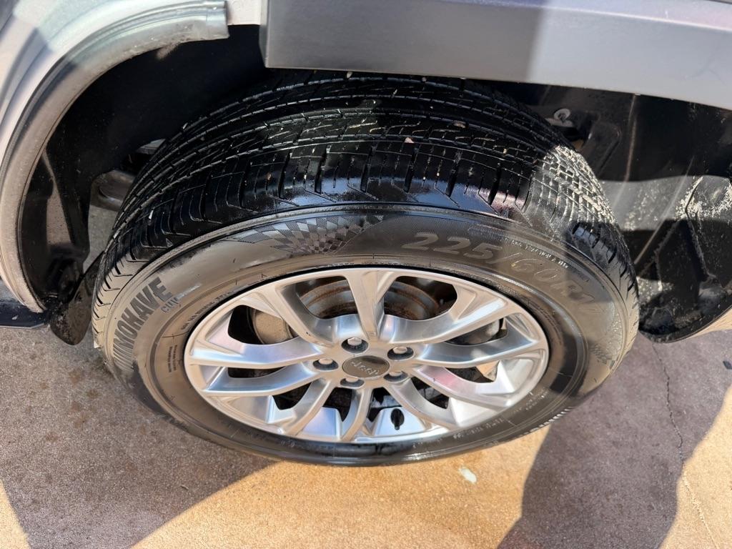 Jeep Cherokee Latitude Plus FWD 2019