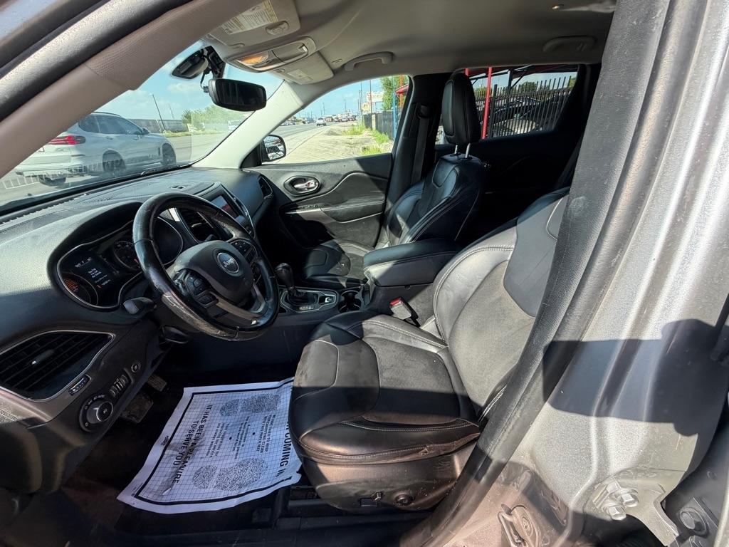 Jeep Cherokee Latitude Plus FWD 2019