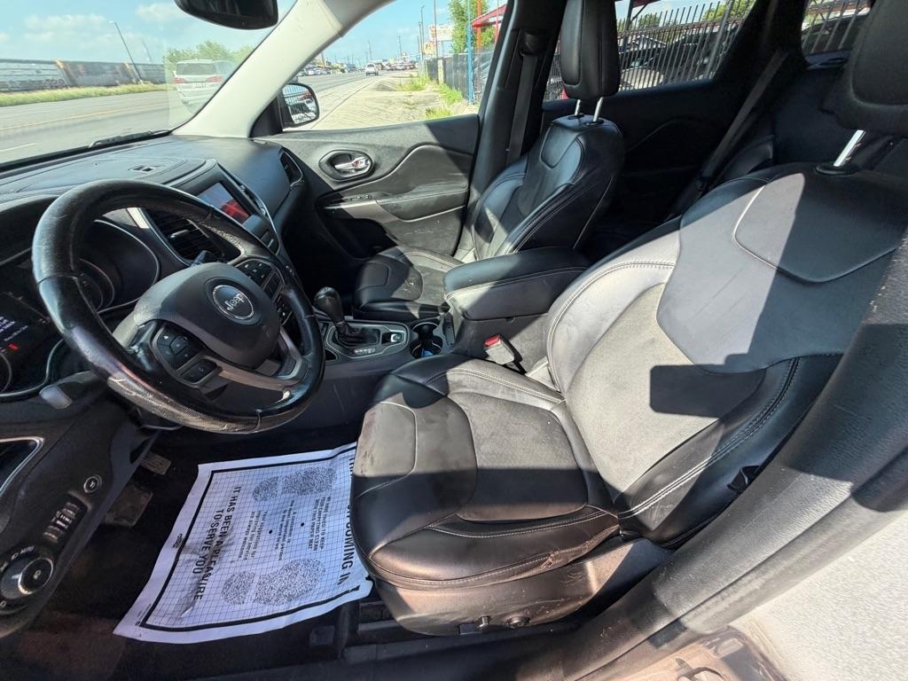 Jeep Cherokee Latitude Plus FWD 2019