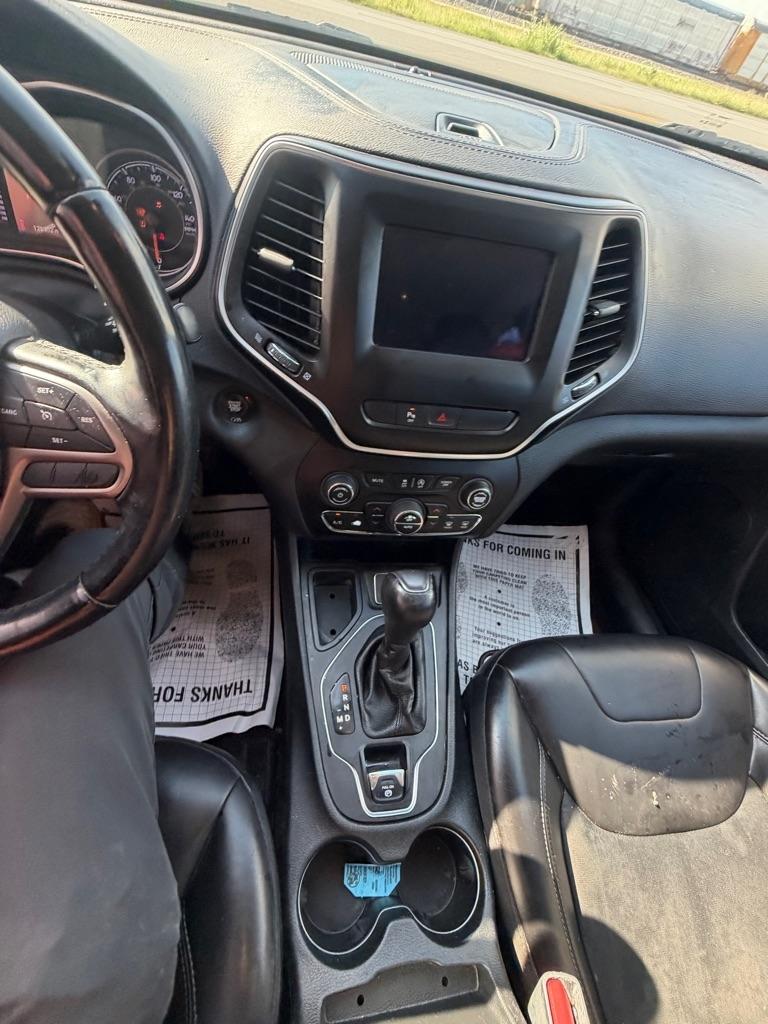 Jeep Cherokee Latitude Plus FWD 2019