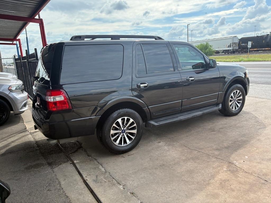 Ford Expedition XLT 2WD 2015