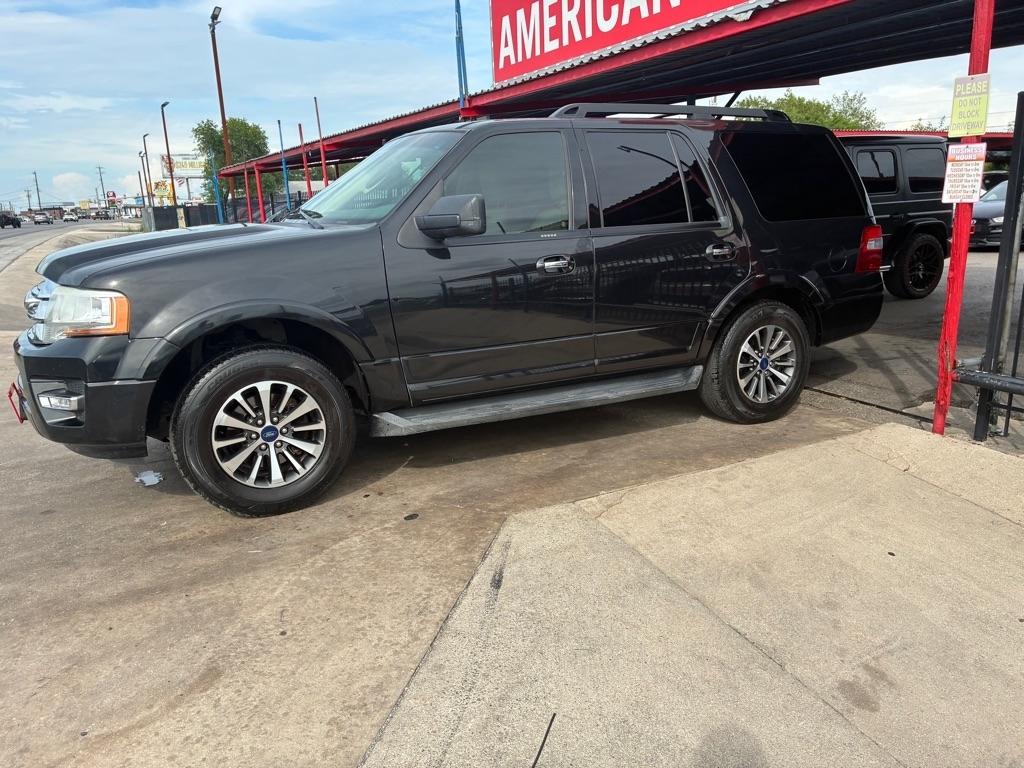 Ford Expedition XLT 2WD 2015