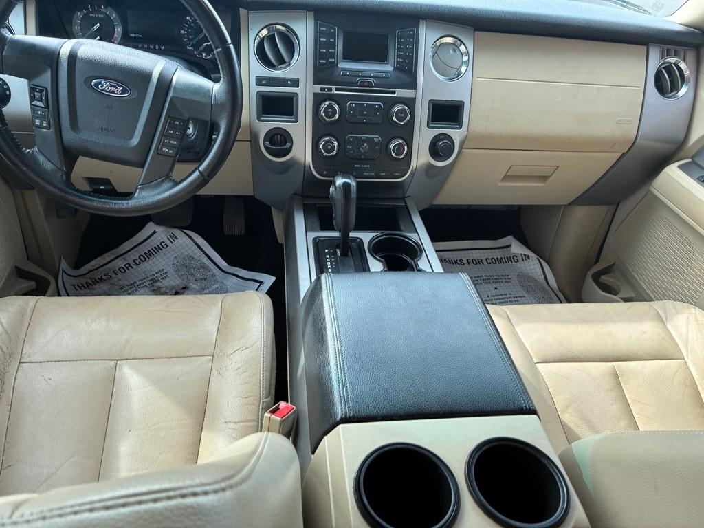 Ford Expedition XLT 2WD 2015