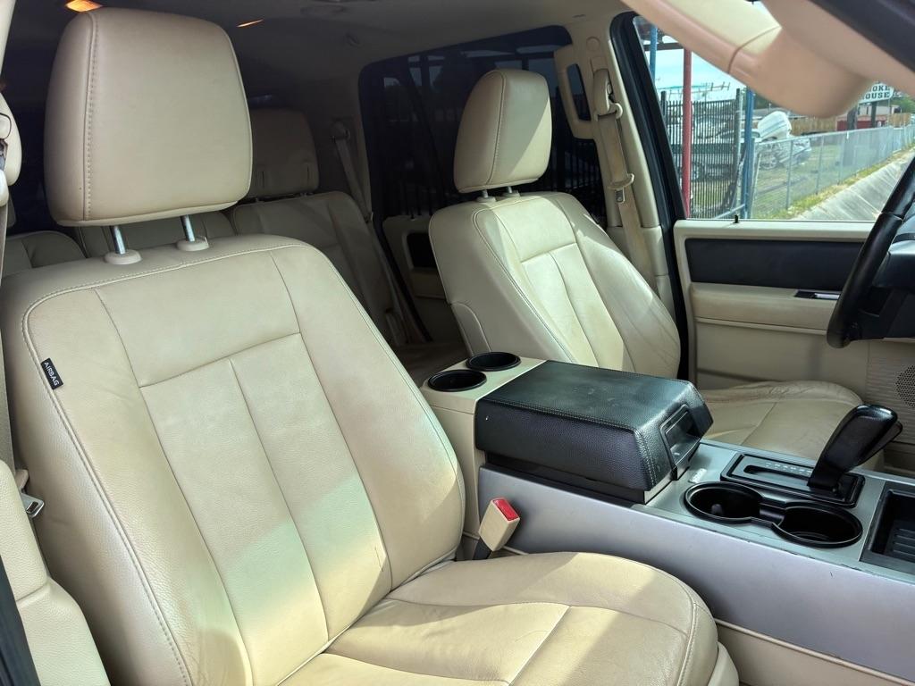 Ford Expedition XLT 2WD 2015