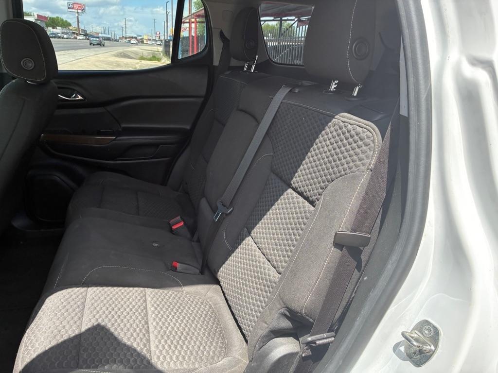 GMC Acadia SLE-1 FWD 2017