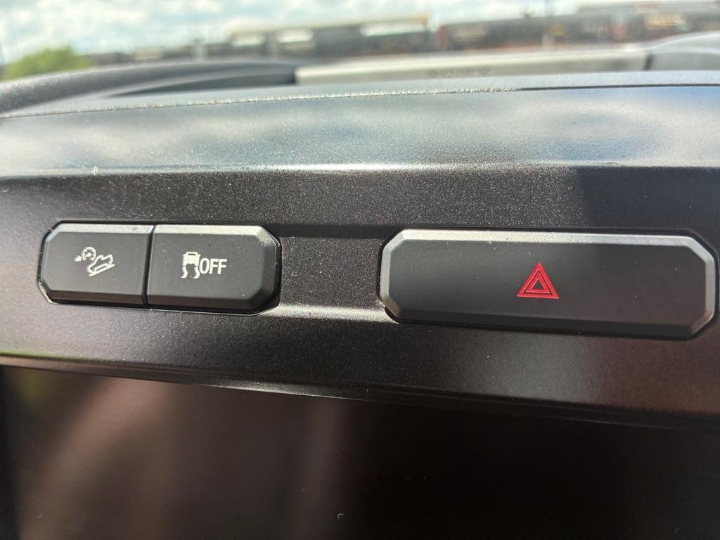 Ford F-150 XL SuperCrew 5.5-ft. Bed 4WD 2015