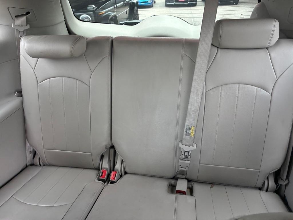 Buick Enclave Leather FWD 2012