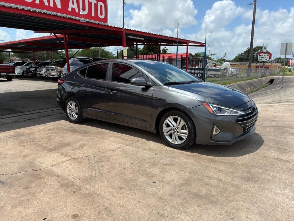 Hyundai Elantra Limited 2020