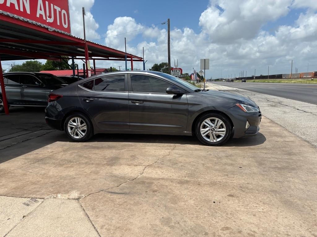 Hyundai Elantra Limited 2020